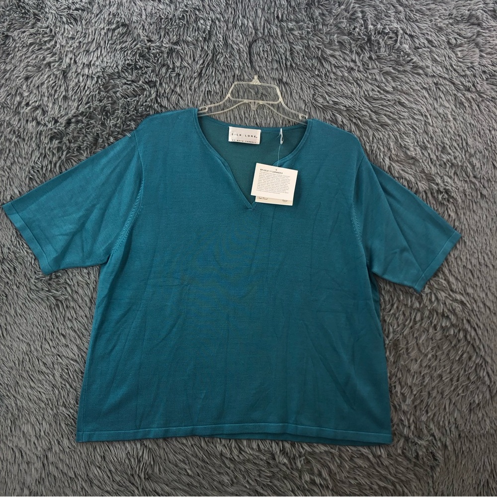 Silk Lore Blouse Womens 1X NWT Silk Blend Vneck Top